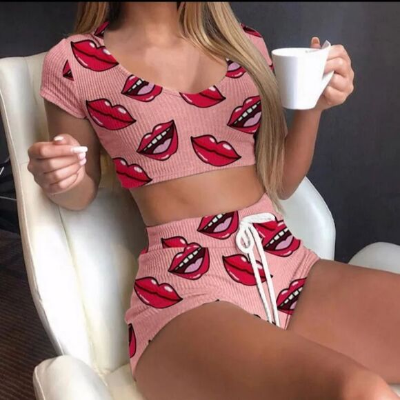 Pink Sexy Lip Print Pajamas - Picture 2 of 6